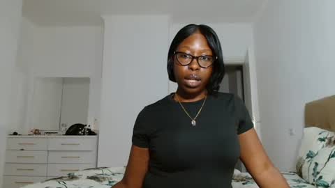 YourMadamIndigo online show from November 6, 2025, 8:54 pm