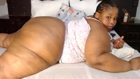 madamzee online show from December 16, 2024, 7:43 pm