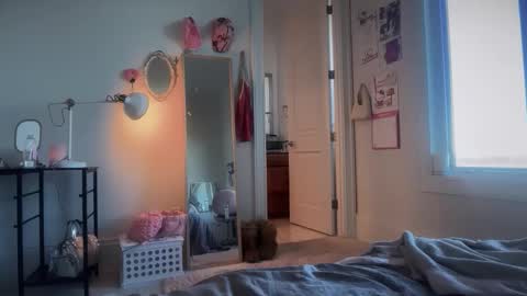 Snapshot of maddieblair1 chatting on February 11, 2026, 9:42 pm maddieblair1 online show from February 11, 2026, 9:42 pm