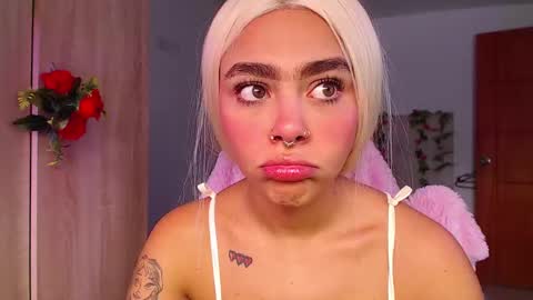 maddiie and clyde online show from October 6, 2025, 3:31 pm