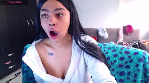 maddiie and clyde online show from March 6, 2026, 2:02 pm