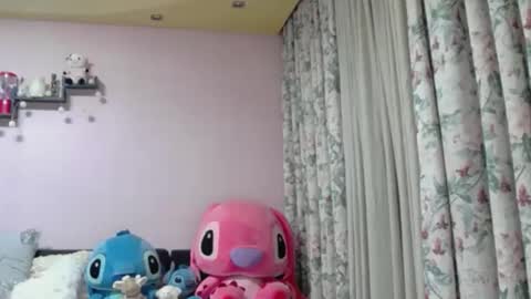 Snapshot of maddison_summer chatting on February 17, 2026, 11:22 pm Maddison Summer online show from February 17, 2026, 11:22 pm