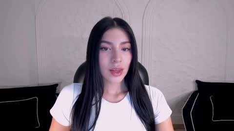 Maddison online show from May 26, 2026, 7:32 pm