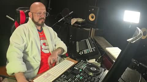 maddox840 online show from May 22, 2026, 9:15 am