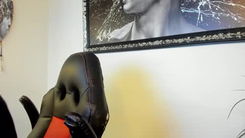 Snapshot of maddox_santana chatting on February 26, 2025, 12:27 am Maddox Santana online show from February 26, 2025, 12:27 am