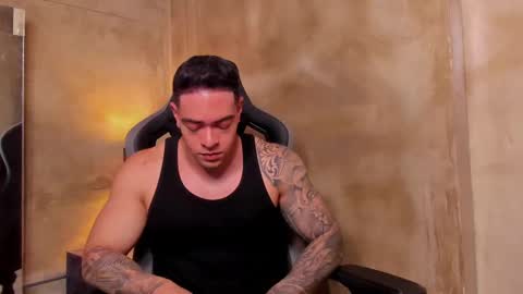 Snapshot of maddox_santana chatting on October 31, 2025, 2:23 am Maddox Santana online show from October 31, 2025, 2:23 am