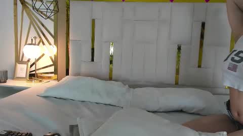 Snapshot of maddy_jacksonw chatting on September 10, 2025, 12:05 pm Maddy online show from September 10, 2025, 12:05 pm
