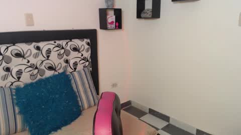 Snapshot of maddy_parker_ chatting on December 6, 2024, 7:10 am Maddy Parker online show from December 6, 2024, 7:10 am