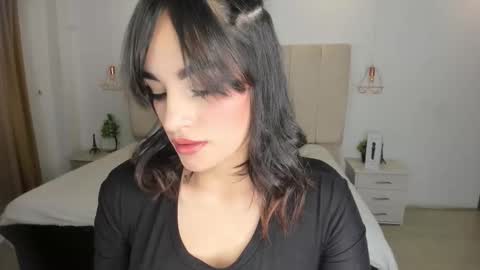 Snapshot of maddy_rouse_01 chatting on November 8, 2025, 4:45 am Maddy online show from November 8, 2025, 4:45 am