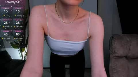 maddygarcia online show from February 27, 2025, 12:54 am