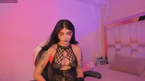  BELLA  online show from July 7, 2026, 1:04 pm