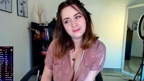 madelamee online show from February 4, 2026, 5:30 pm