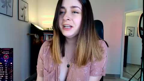 madelamee online show from March 24, 2026, 9:20 pm