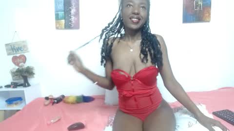 Snapshot of madeline_woods chatting on October 27, 2025, 11:36 am Madeline online show from October 27, 2025, 11:36 am