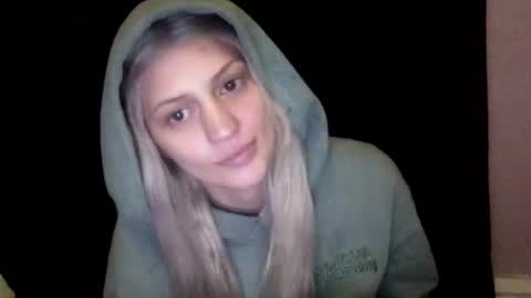 Snapshot of madelinevalentine chatting on October 30, 2025, 6:37 am madeline online show from October 30, 2025, 6:37 am