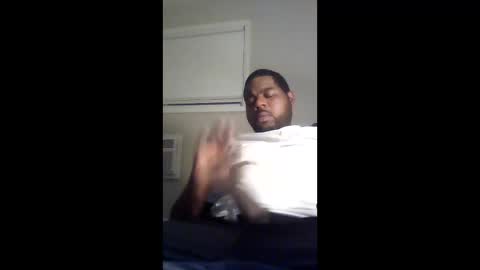 mademoney313 online show from May 18, 2026, 4:07 am