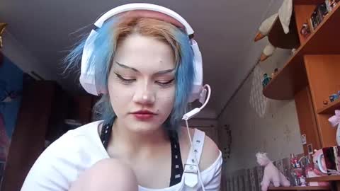 Snapshot of madgezari chatting on February 9, 2026, 5:55 am Alice Kaneki online show from February 9, 2026, 5:55 am