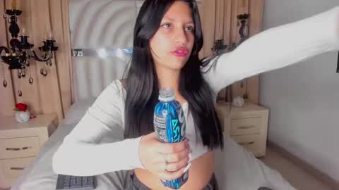 Snapshot of madhi_evans chatting on March 6, 2025, 2:51 am Madhi online show from March 6, 2025, 2:51 am