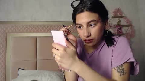 madhison_5 online show from March 26, 2026, 12:00 pm