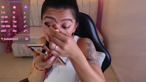 Madhison  online show from October 28, 2025, 9:06 pm