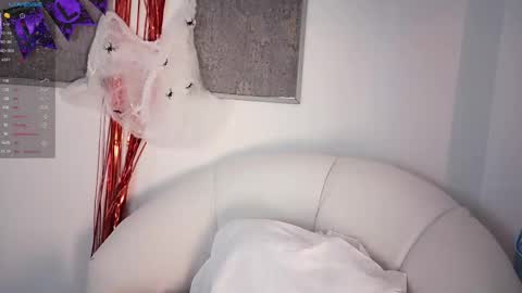 Madison Smith online show from October 23, 2025, 12:48 pm