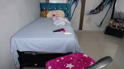 madinsoncopper online show from November 19, 2025, 12:54 am