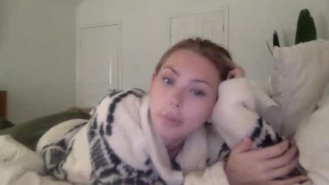 mari rose online show from November 17, 2025, 2:12 pm