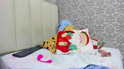 Snapshot of madison_rowan chatting on January 4, 2025, 5:58 am MADI online show from January 4, 2025, 5:58 am