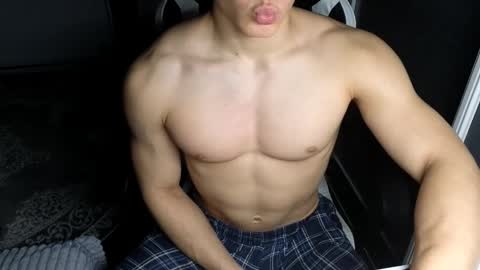 madisonboy2 online show from November 12, 2025, 11:25 pm