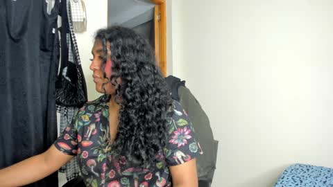 Snapshot of madisonbrunette_lxs chatting on December 28, 2024, 8:04 pm madison online show from December 28, 2024, 8:04 pm