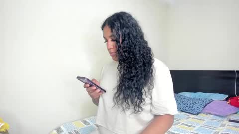 Snapshot of madisonbrunette_lxs chatting on February 27, 2025, 4:20 am madison online show from February 27, 2025, 4:20 am
