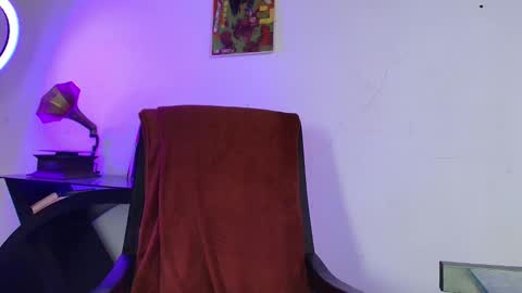 Ig madis0nbyers online show from October 25, 2025, 8:14 pm