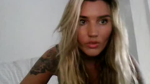 madisonlubbe2 online show from July 8, 2026, 10:58 pm