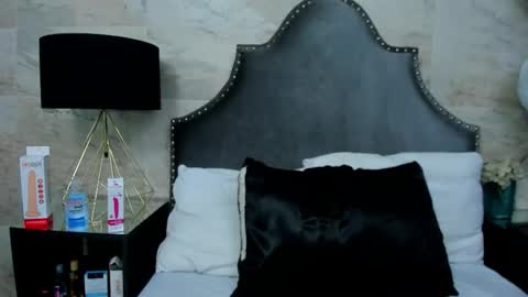 Snapshot of madisson_sophie chatting on September 16, 2025, 7:26 pm madisson_sophie online show from September 16, 2025, 7:26 pm
