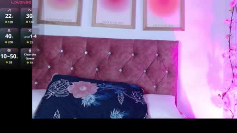    online show from November 21, 2025, 7:12 pm