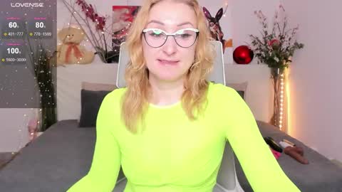 Madisson online show from November 17, 2025, 1:11 am