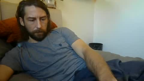 Snapshot of madmat6942 chatting on October 7, 2025, 3:42 pm Mat online show from October 7, 2025, 3:42 pm