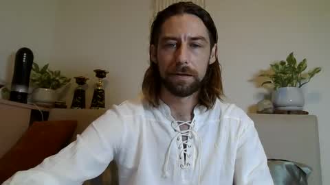 Snapshot of madmat6942 chatting on October 31, 2025, 3:02 pm Mat online show from October 31, 2025, 3:02 pm