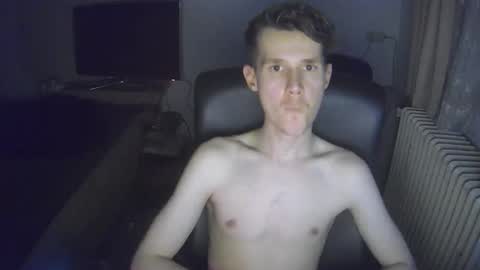 Snapshot of madnessss1215 chatting on February 25, 2026, 8:40 pm madnessss1215 online show from February 25, 2026, 8:40 pm