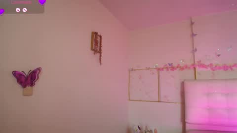 madysson__js_ online show from March 25, 2026, 3:18 pm