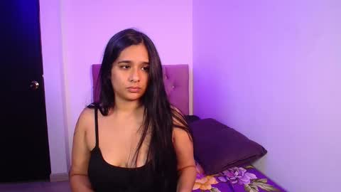 Snapshot of mae_nathan chatting on February 19, 2026, 6:20 am mae and nathan online show from February 19, 2026, 6:20 am