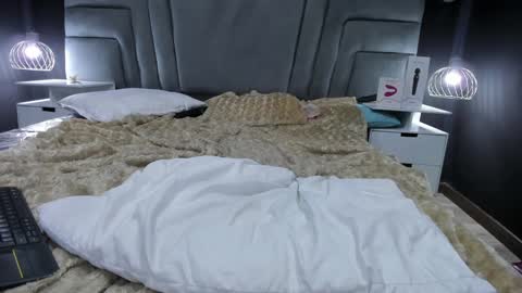 Snapshot of maee_angels chatting on February 6, 2025, 3:48 am MAEE ANGELS online show from February 6, 2025, 3:48 am