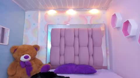 Snapshot of maee_angels chatting on February 11, 2025, 10:18 pm MAEE ANGELS online show from February 11, 2025, 10:18 pm