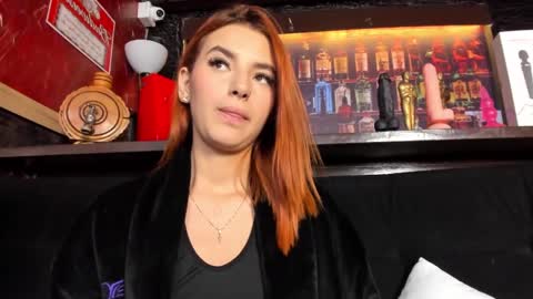 Snapshot of maee_angels chatting on February 25, 2025, 4:35 am MAEE ANGELS online show from February 25, 2025, 4:35 am