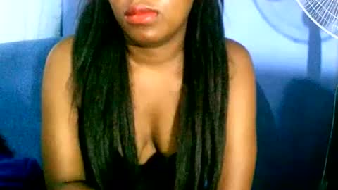 MaelahLove online show from December 3, 2024, 3:09 am