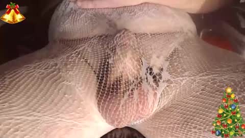 Snapshot of maestro2017 chatting on December 28, 2024, 10:44 pm maestro2017 online show from December 28, 2024, 10:44 pm