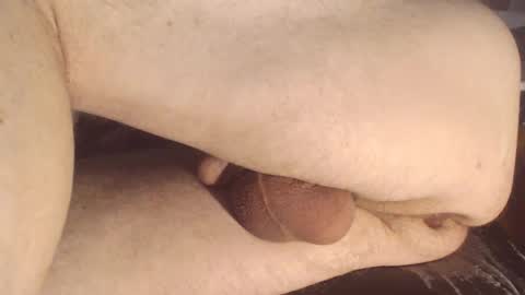 Snapshot of maestro2017 chatting on January 12, 2025, 5:33 pm maestro2017 online show from January 12, 2025, 5:33 pm