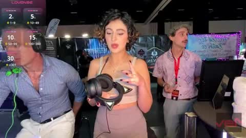 Meaves online show from November 8, 2025, 2:01 am