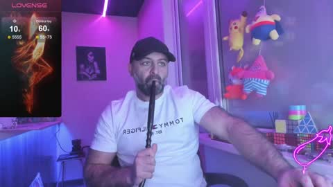 Snapshot of magabear chatting on January 3, 2025, 5:20 pm Magabear online show from January 3, 2025, 5:20 pm