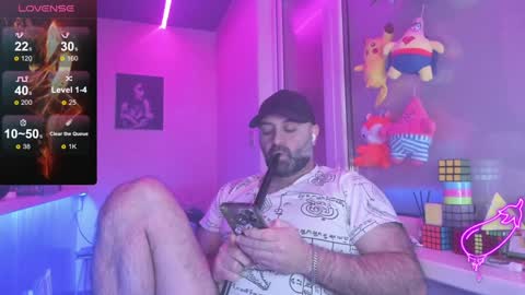 Snapshot of magabear chatting on January 16, 2025, 7:20 pm Magabear online show from January 16, 2025, 7:20 pm